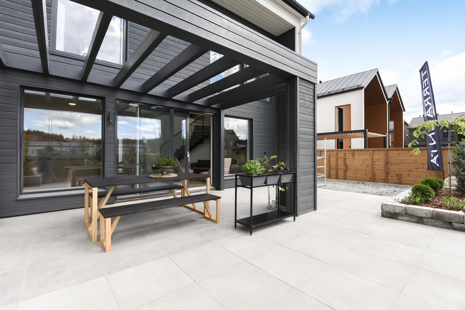 Asunto Oy Puustellin Helmi - Pikkukuva 3